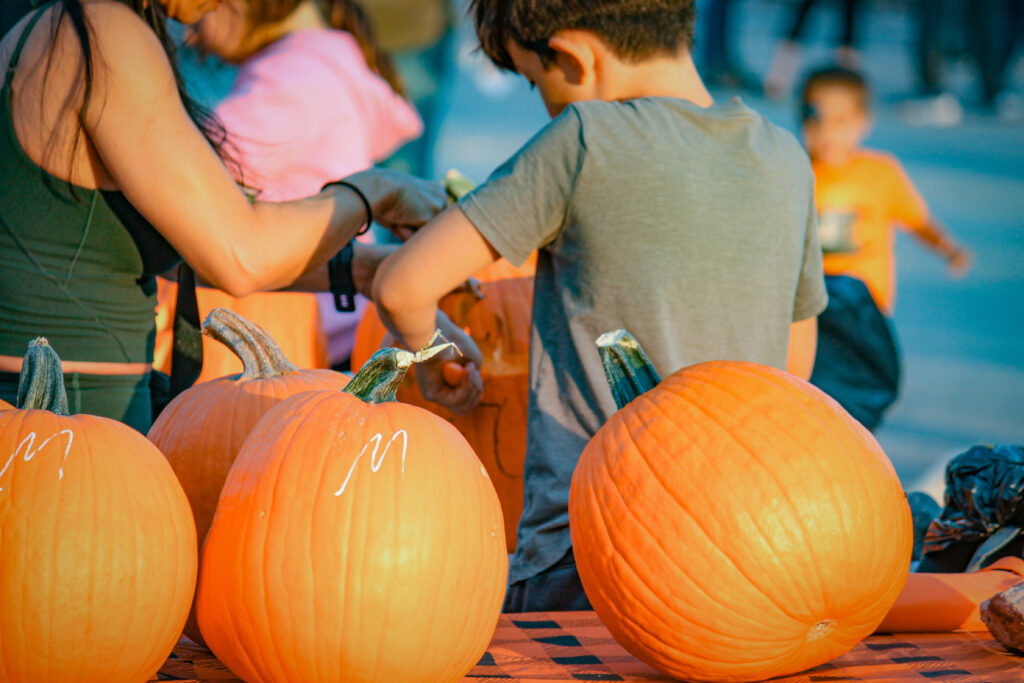 pumpkin carving contest